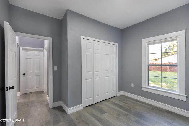 1102 E Voorhis Avenue, Deland, FL 32724