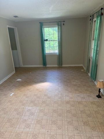 2308 Hillwood Drive S, Mobile, AL 36605