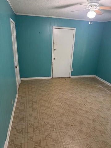 2308 Hillwood Drive S, Mobile, AL 36605