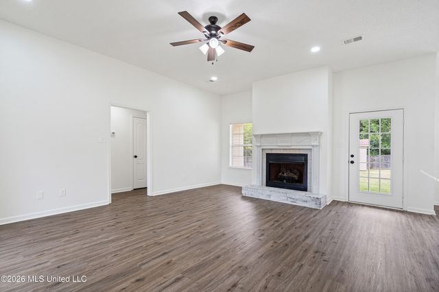 1090 Fawn Drive, Hernando, MS 38632