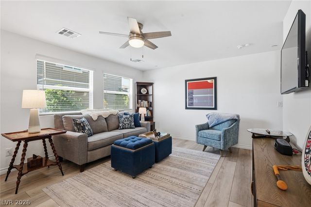 6138 Foxes Dale Street, Las Vegas, NV 89166