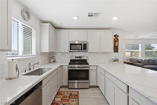 6138 Foxes Dale Street, Las Vegas, NV 89166