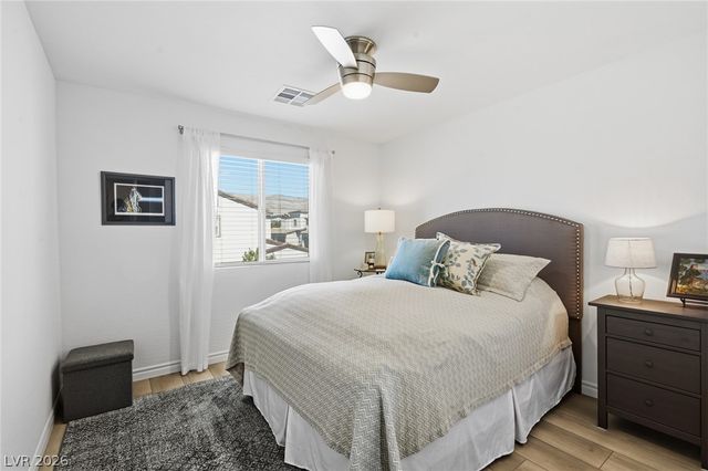 6138 Foxes Dale Street, Las Vegas, NV 89166