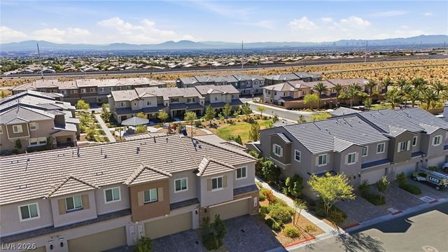 6138 Foxes Dale Street, Las Vegas, NV 89166