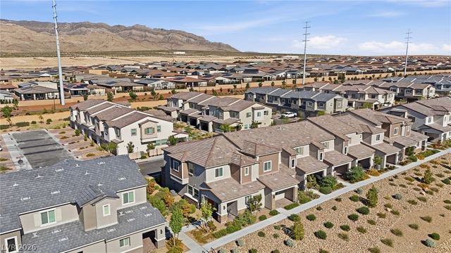 6138 Foxes Dale Street, Las Vegas, NV 89166