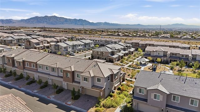 6138 Foxes Dale Street, Las Vegas, NV 89166