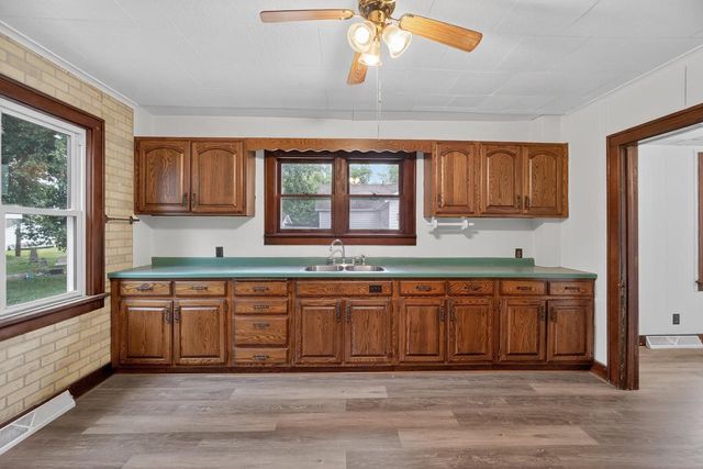 450 14TH AVENUE NORTH, Wisconsin Rapids, WI 54495