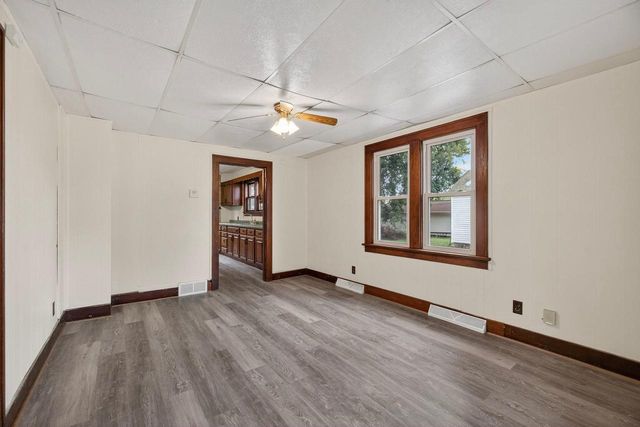 450 14TH AVENUE NORTH, Wisconsin Rapids, WI 54495