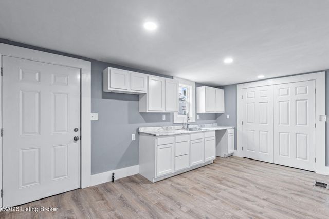 320 N 18th St, Louisville, KY 40203