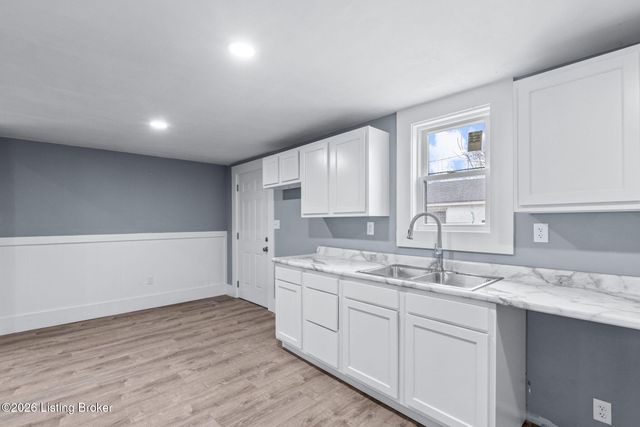 320 N 18th St, Louisville, KY 40203