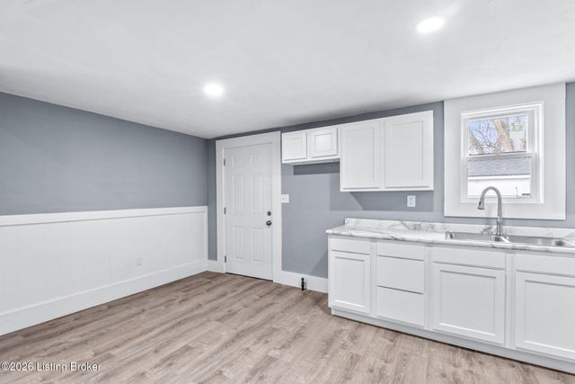 320 N 18th St, Louisville, KY 40203