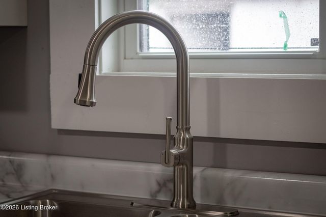 320 N 18th St, Louisville, KY 40203