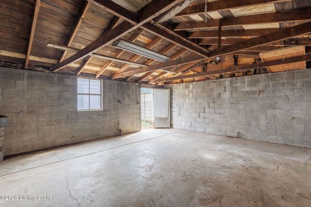 320 N 18th St, Louisville, KY 40203