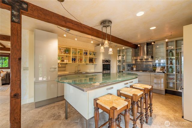 122 Waverly Way, Kirkland, WA 98033