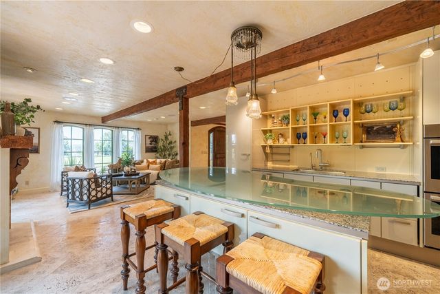 122 Waverly Way, Kirkland, WA 98033