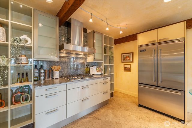 122 Waverly Way, Kirkland, WA 98033