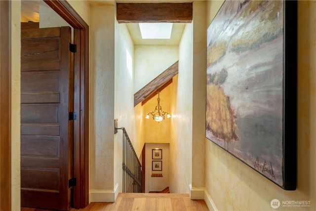 122 Waverly Way, Kirkland, WA 98033
