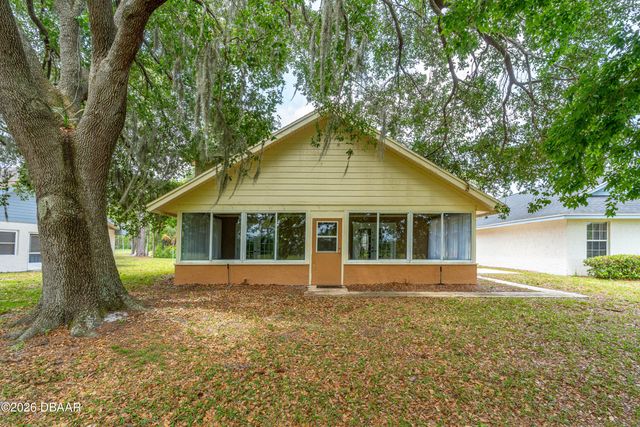 524 Crooked Stick Drive, Daytona Beach, FL 32114