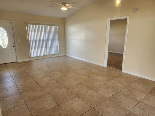 941 SW Mccall Road, Port St Lucie, FL 34953