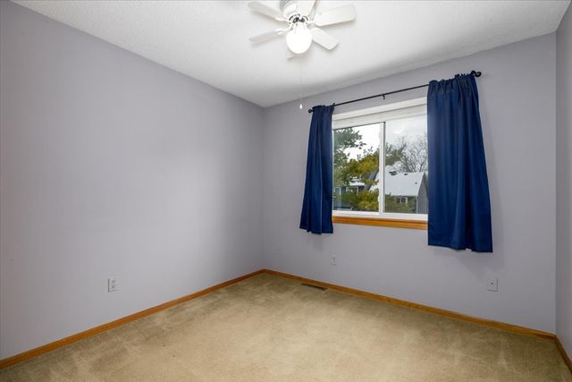 5317 Pommel Place, West Des Moines, IA 50266