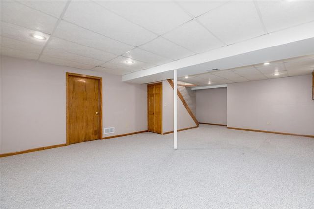 5317 Pommel Place, West Des Moines, IA 50266