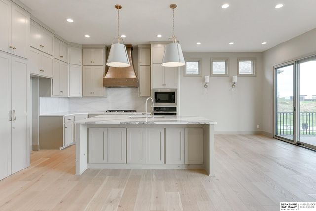 10618 S 126th Court, Omaha, NE 68137