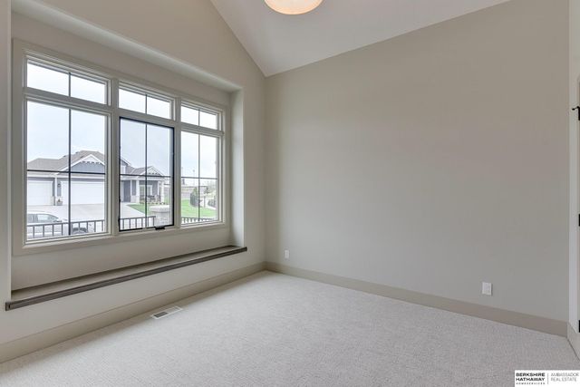 10618 S 126th Court, Omaha, NE 68137