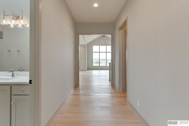 10618 S 126th Court, Omaha, NE 68137