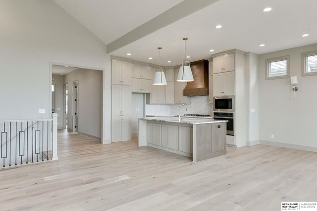 10618 S 126th Court, Omaha, NE 68137