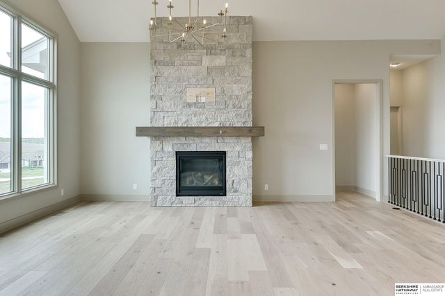 10618 S 126th Court, Omaha, NE 68137