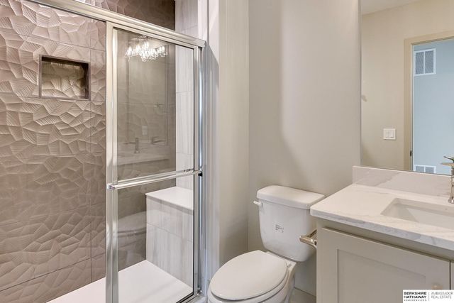 10618 S 126th Court, Omaha, NE 68137