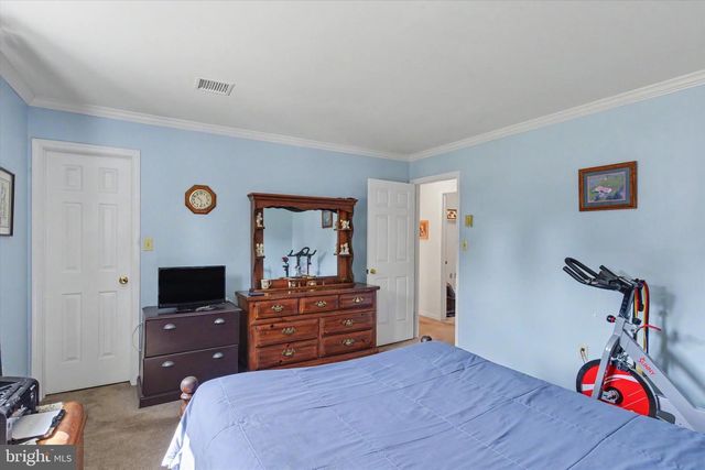14 N FILEYS RD, Dillsburg, PA 17019
