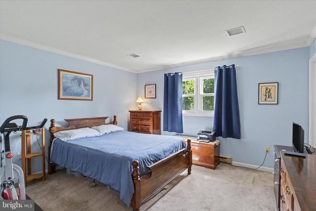 14 N FILEYS RD, Dillsburg, PA 17019