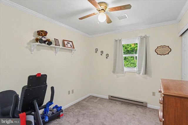 14 N FILEYS RD, Dillsburg, PA 17019