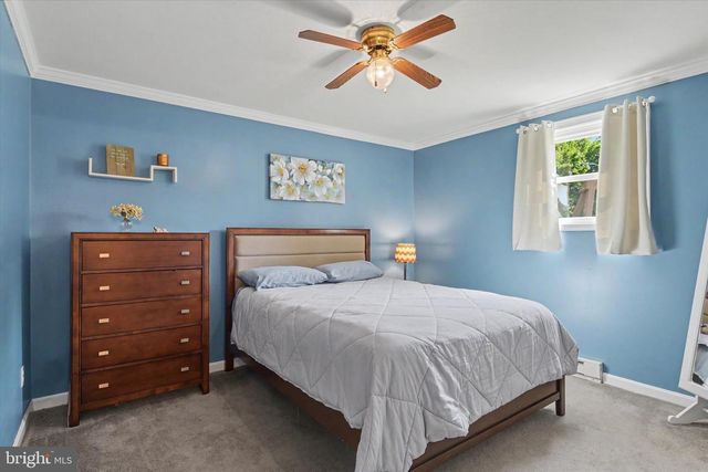 14 N FILEYS RD, Dillsburg, PA 17019