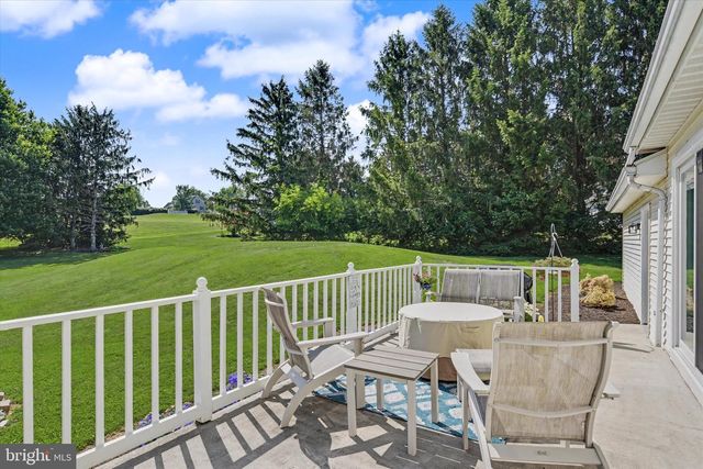 14 N FILEYS RD, Dillsburg, PA 17019