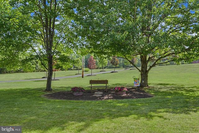 14 N FILEYS RD, Dillsburg, PA 17019