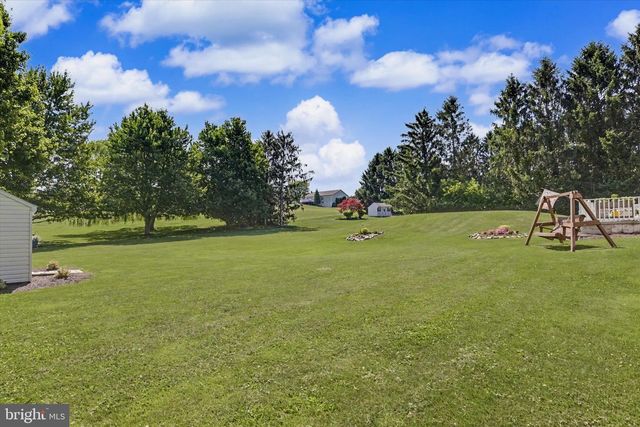 14 N FILEYS RD, Dillsburg, PA 17019