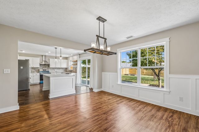 802 Brooksdale Dr, Smyrna, TN 37167