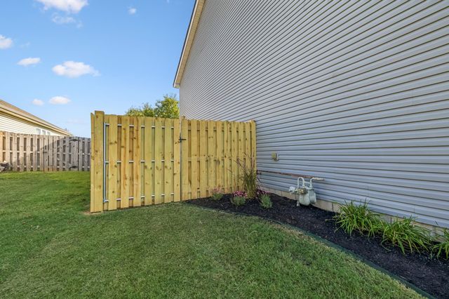 802 Brooksdale Dr, Smyrna, TN 37167