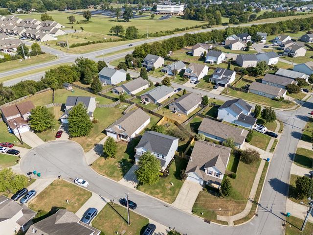 802 Brooksdale Dr, Smyrna, TN 37167