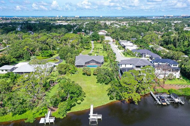 4935 RIVERWOOD AVENUE, Sarasota, FL 34231