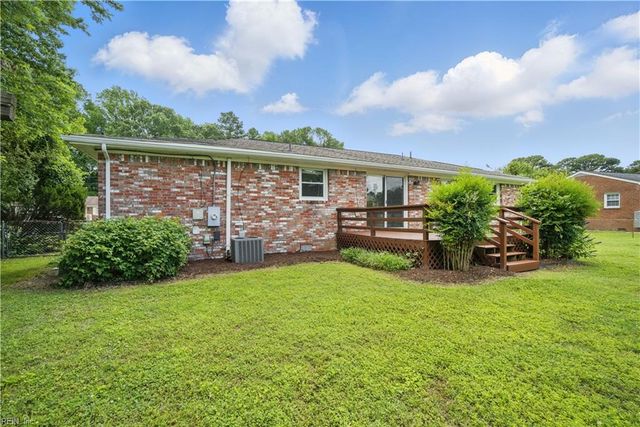 1013 Valmire DR, Chesapeake, VA 23320