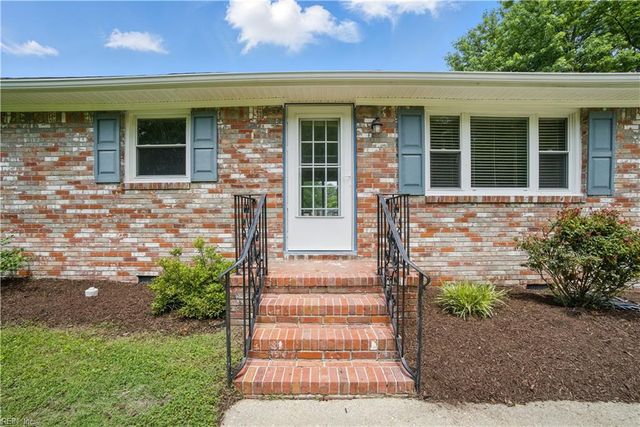 1013 Valmire DR, Chesapeake, VA 23320