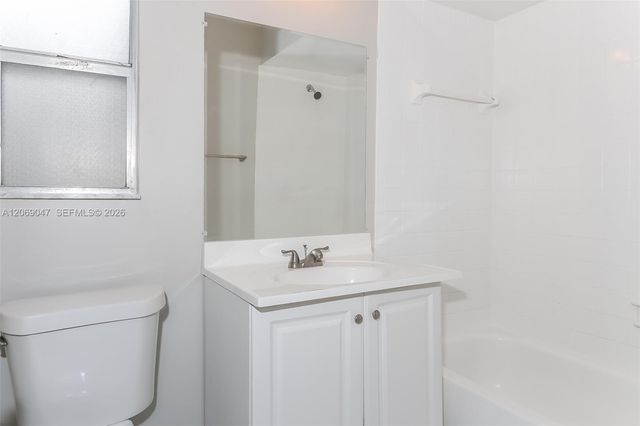 9749 Sandalfoot Boulevard, Boca Raton, FL 33428