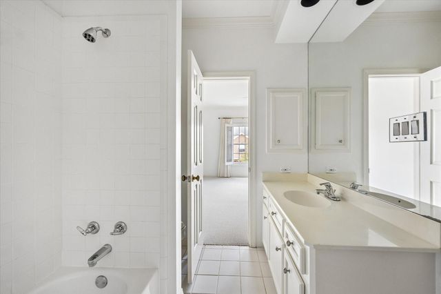 6022 Burgoyne Road, Houston, TX 77057
