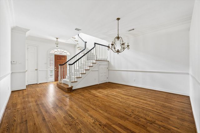 6022 Burgoyne Road, Houston, TX 77057
