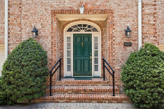 6022 Burgoyne Road, Houston, TX 77057