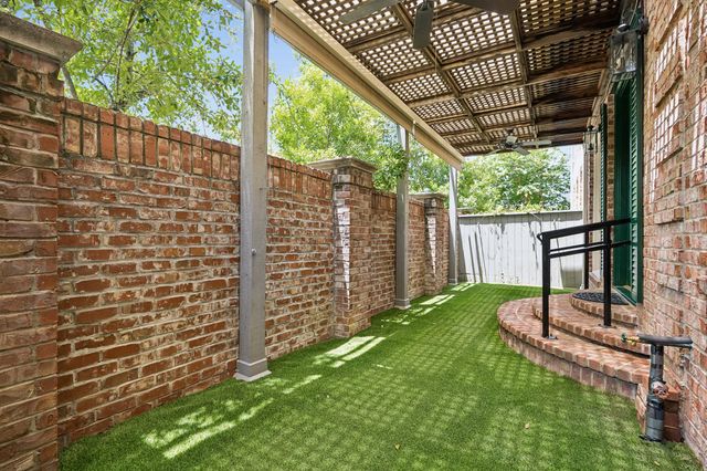 6022 Burgoyne Road, Houston, TX 77057
