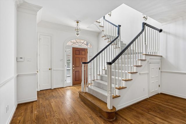 6022 Burgoyne Road, Houston, TX 77057
